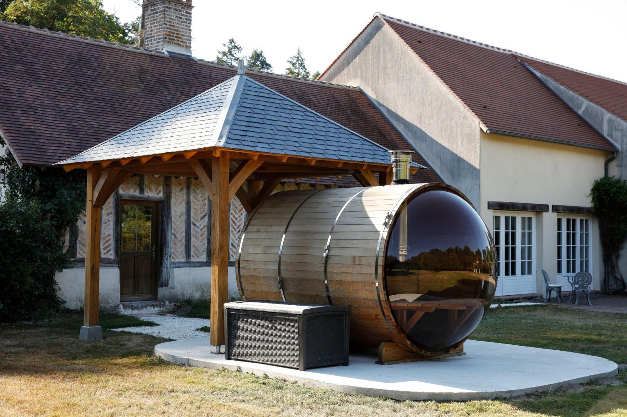 Hostellerie Du Chateau Les Muids La Ferté-Saint-Aubin Exterior foto